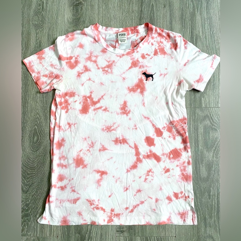 VS PINK TIE DYE OVERSIZED CAMPUS SHORT SLEEVE TEE LOGO PINK/BLK SIZE XS T-SHIRT - Picture 3 of 10